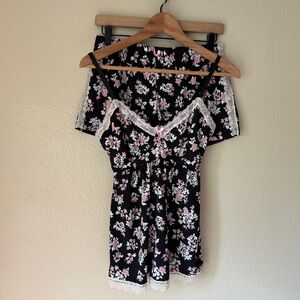 ❇️Marilyn Monroe Black and Pink Floral PJ Set 2 for $22❇️
